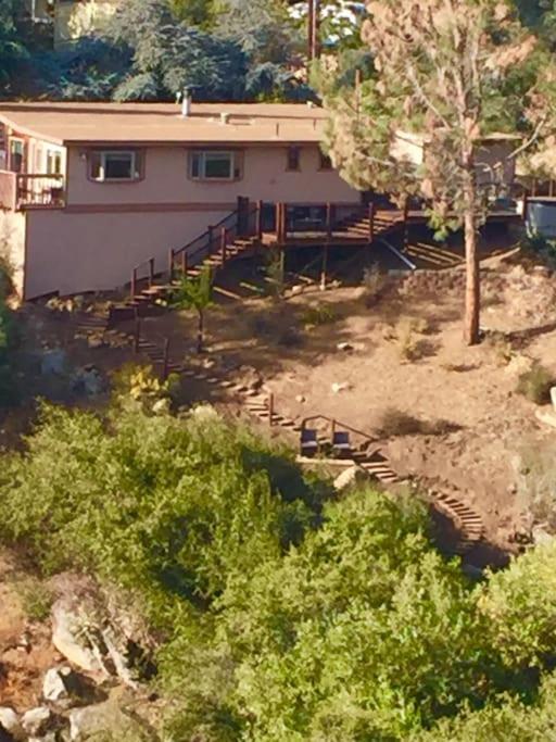 Holiday home Tillie Creek Retreat: A Creekside Oasis Wofford Heights