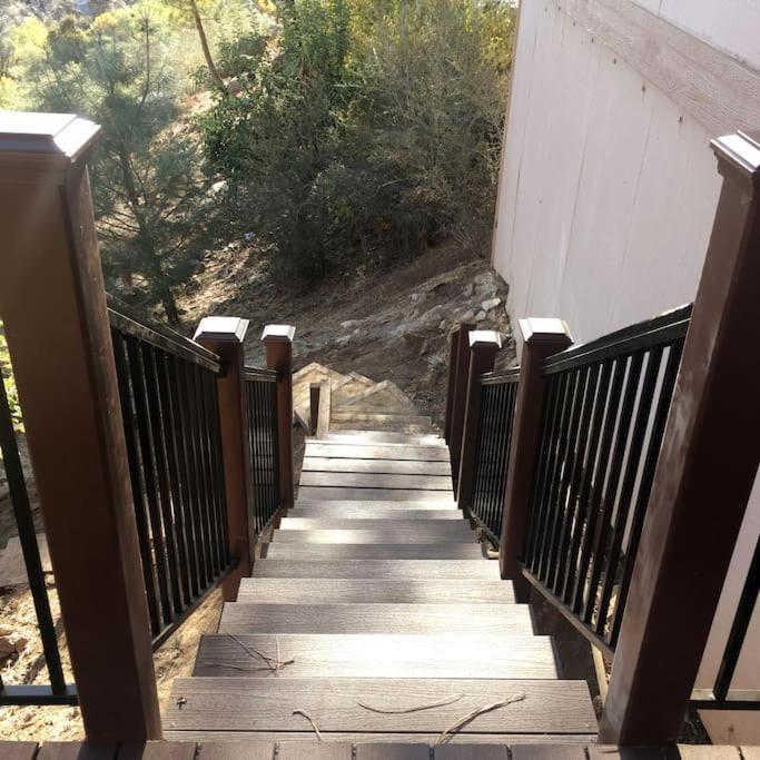 Holiday home Tillie Creek Retreat: A Creekside Oasis